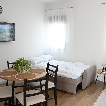 Studio Apartmani Izvor بلاغاي المظهر الخارجي الصورة